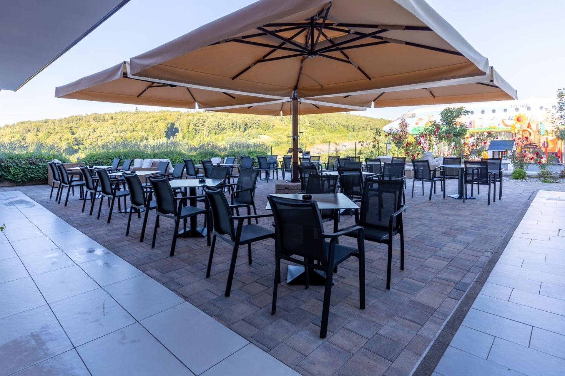 Hotel Dolenjc Ново-Место Экстерьер фото