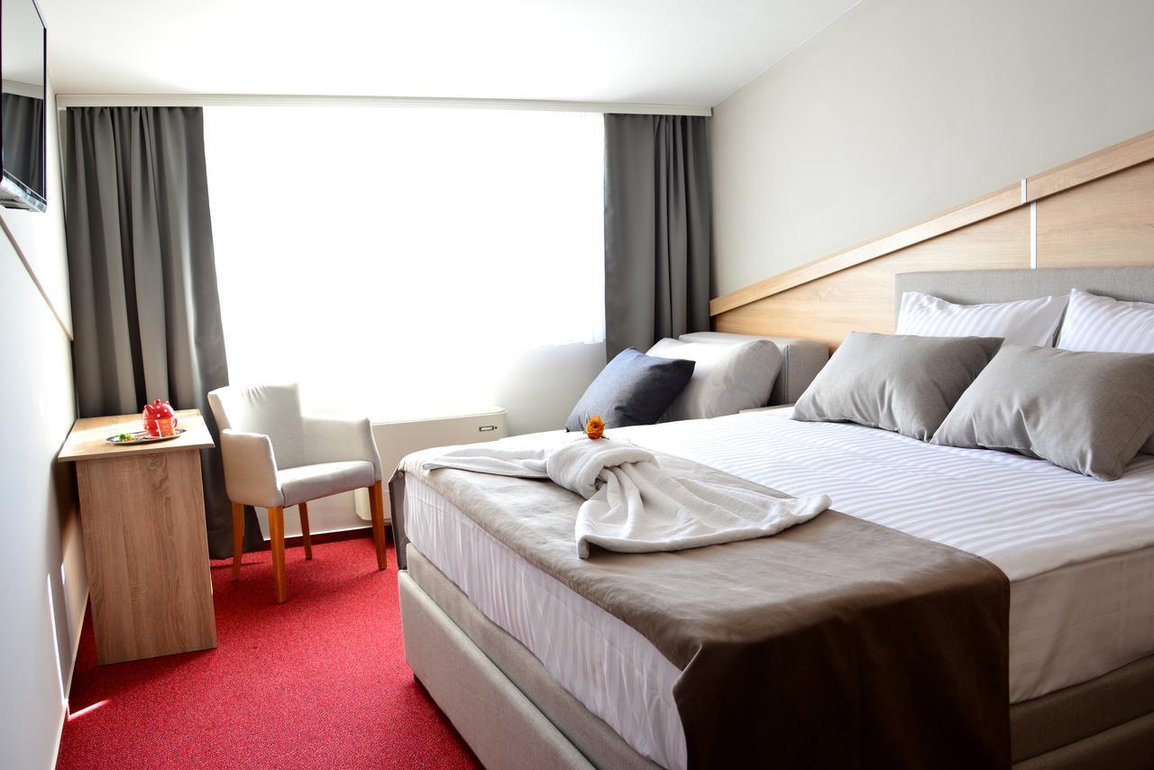 Hotel Dolenjc Ново-Место Экстерьер фото